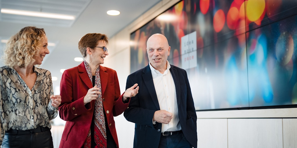 Cate Pye and colleagues